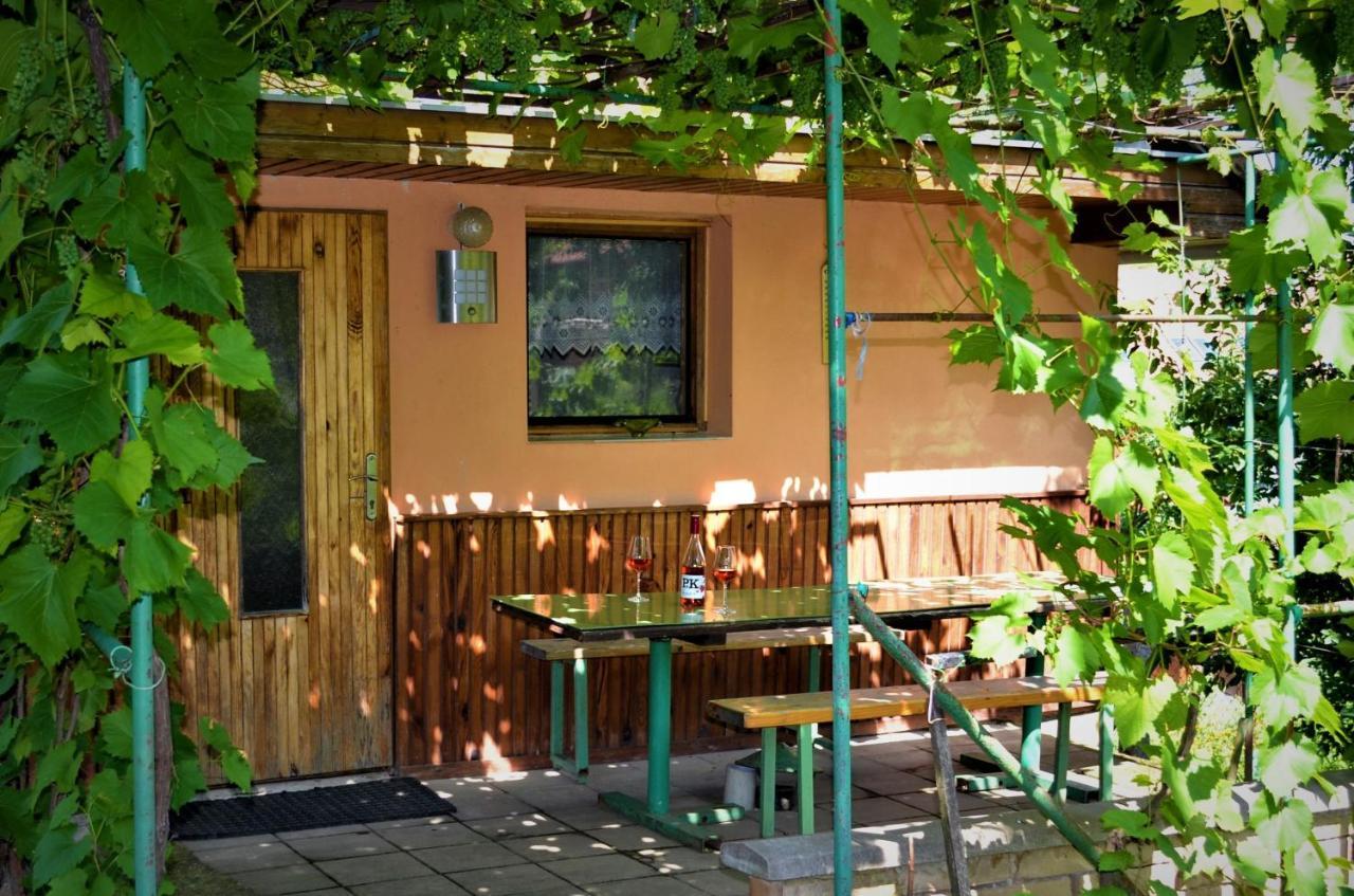 Vinarstvi Koliba Apartment Cejkovice  Exterior photo